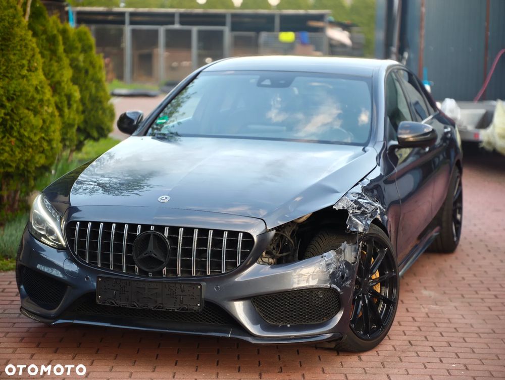 Mercedes-Benz Klasa C 250 7G-TRONIC - 24