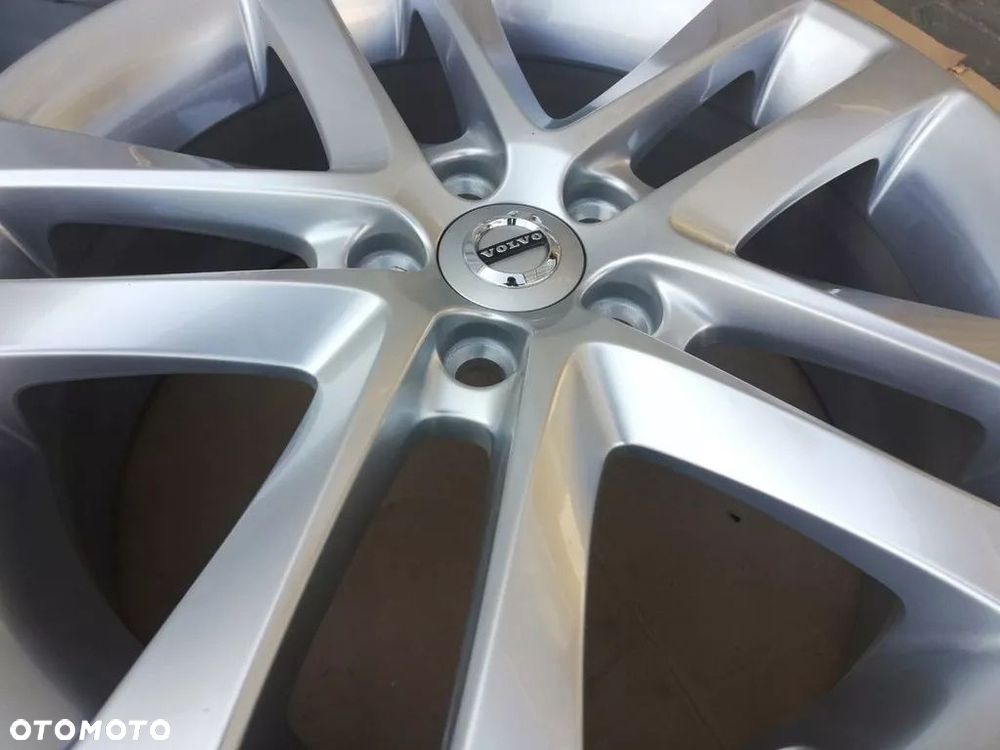 VOLVO XC60 V90 S90 S60 XC40 7,5X18 ET52,5 NOWE - 4