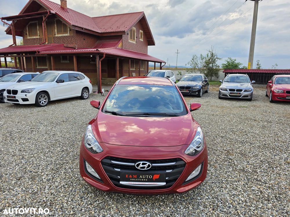 Hyundai i30 1.6 CRDI Trend - 1