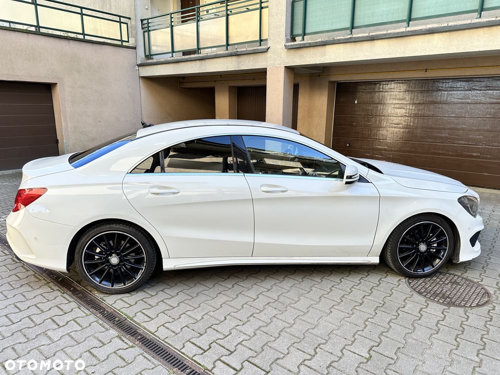Mercedes-Benz CLA 200 7G-DCT AMG Line - 1