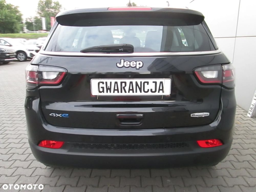 Jeep Compass - 37