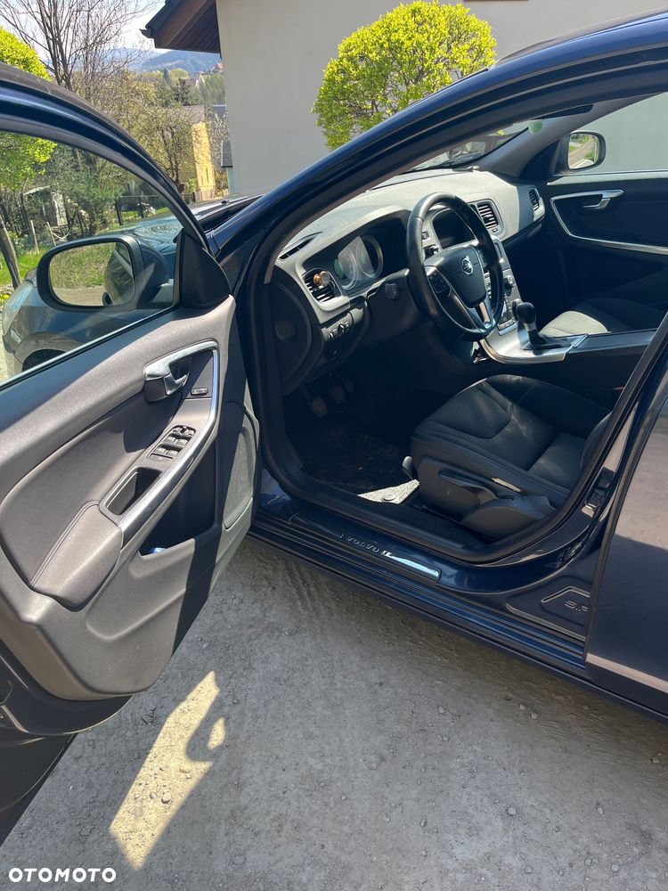 Volvo V60 D3 Ocean Race - 12