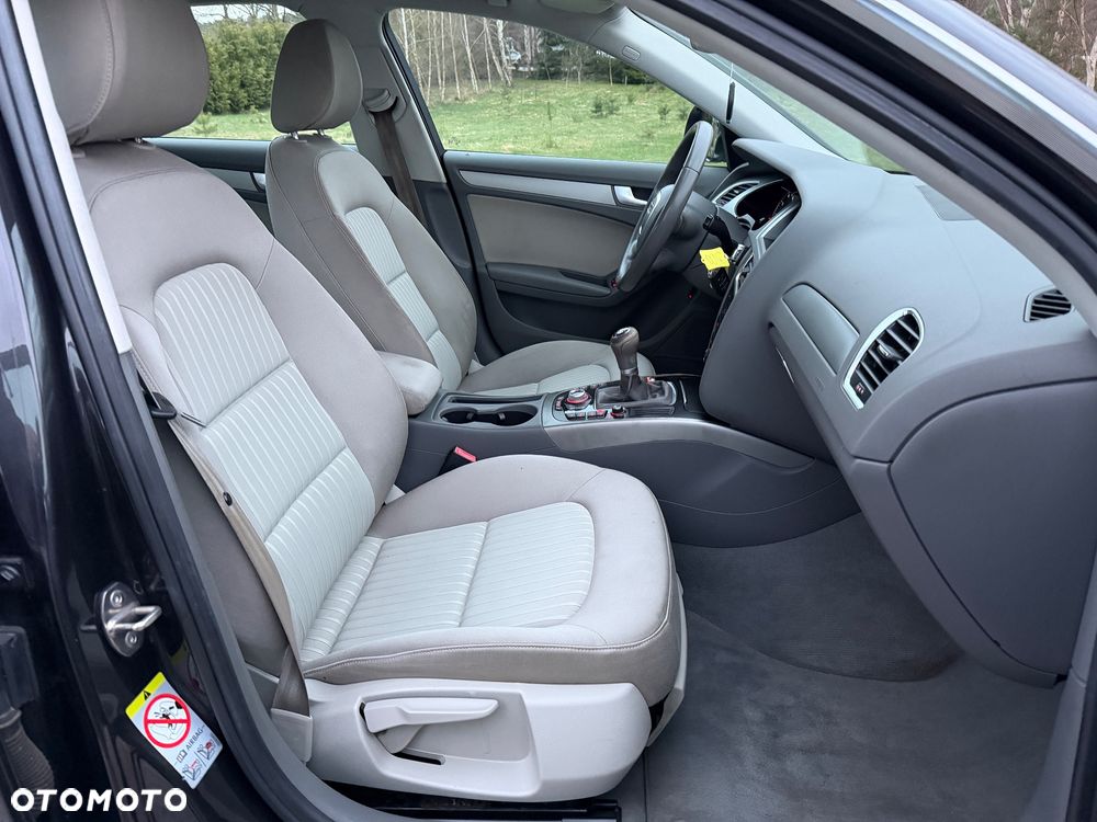 Audi A4 Limousine - 7