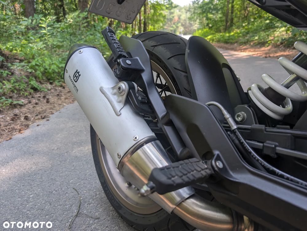 Husqvarna Vitpilen - 8