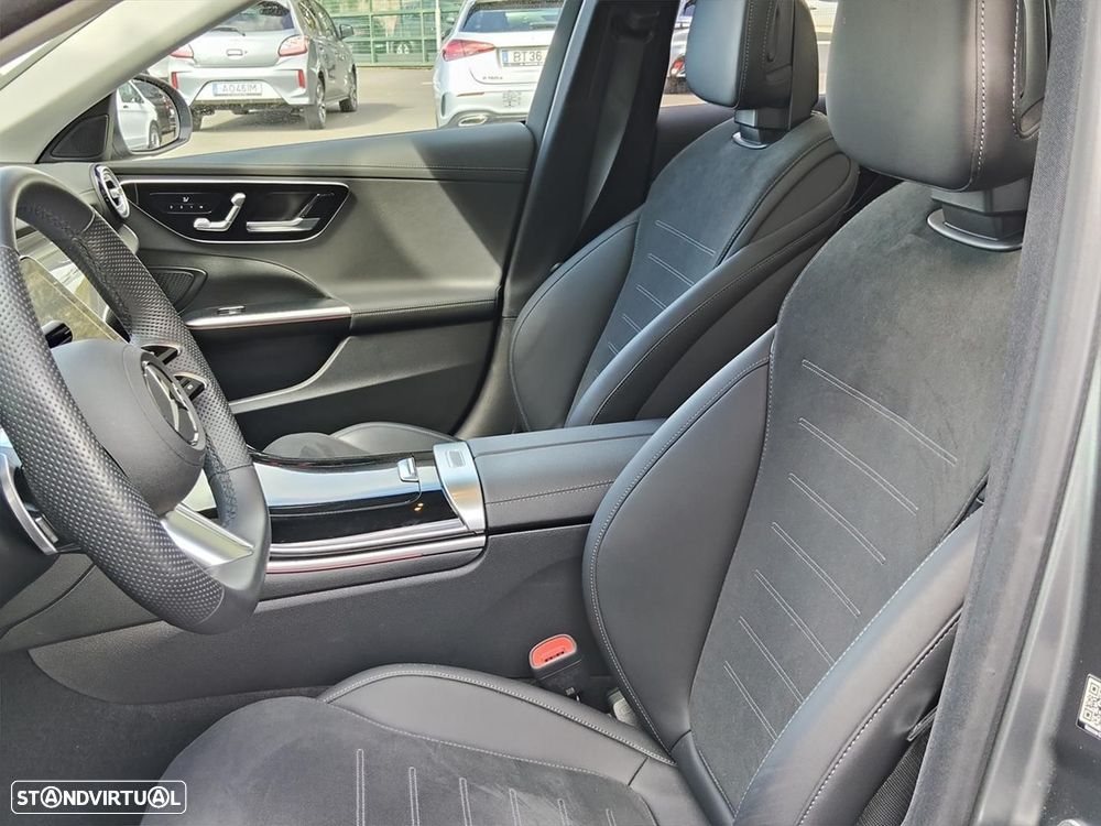 Mercedes-Benz C 300 e AMG Line - 14