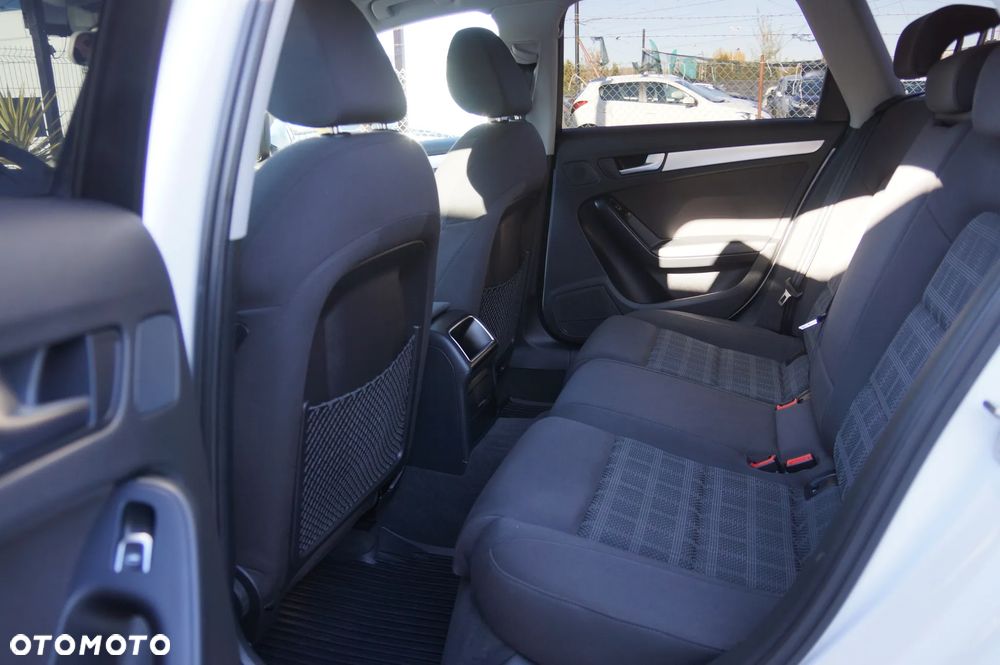 Audi A4 Avant - 28