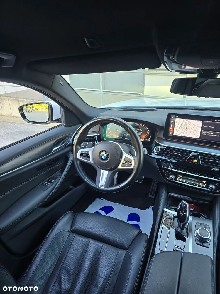BMW Seria 5 520d xDrive MHEV M Sport sport - 18