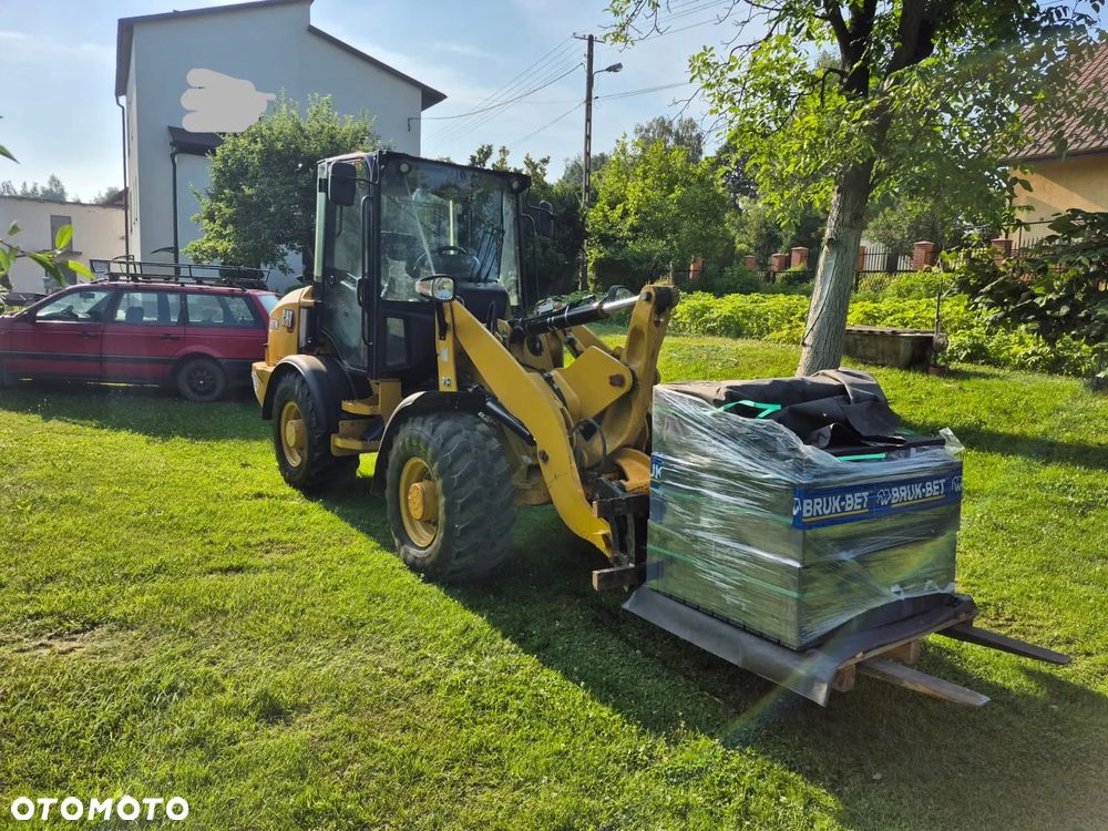 Caterpillar 907 - 7
