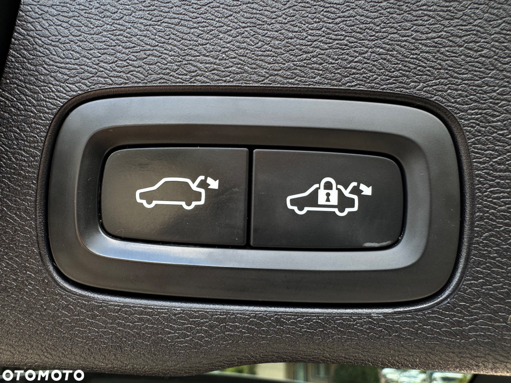 Volvo XC 60 D4 Geartronic Momentum - 23