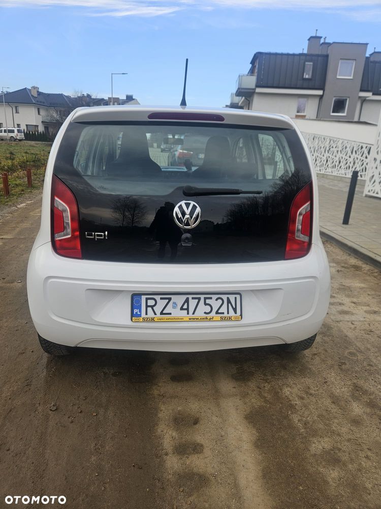 Volkswagen up! - 3