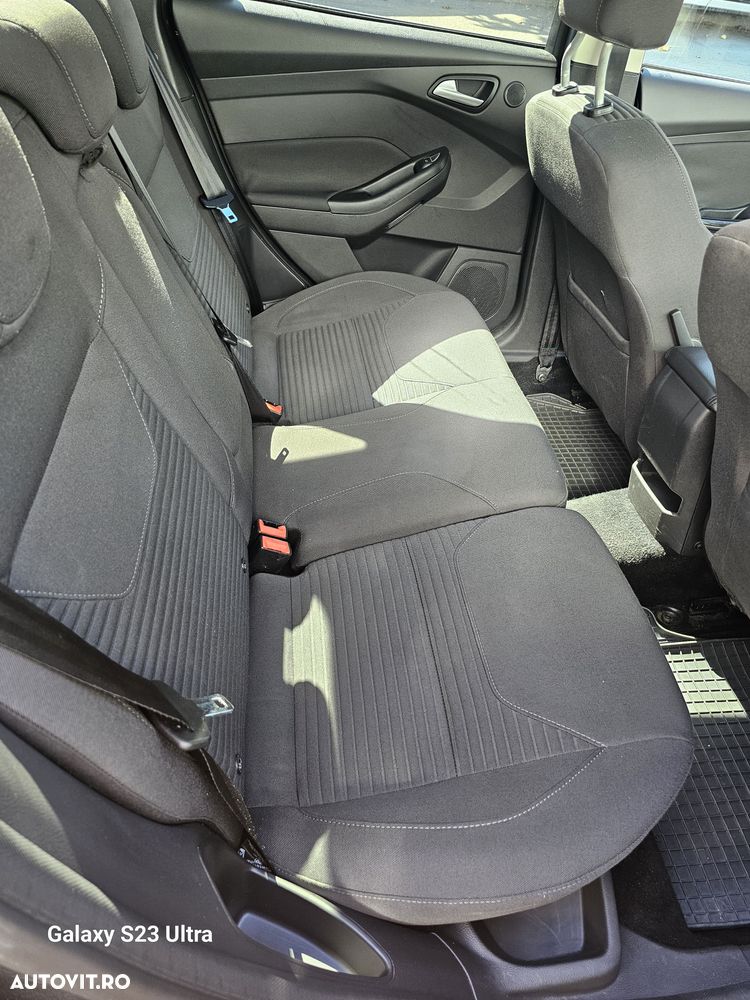 Ford Focus - 7