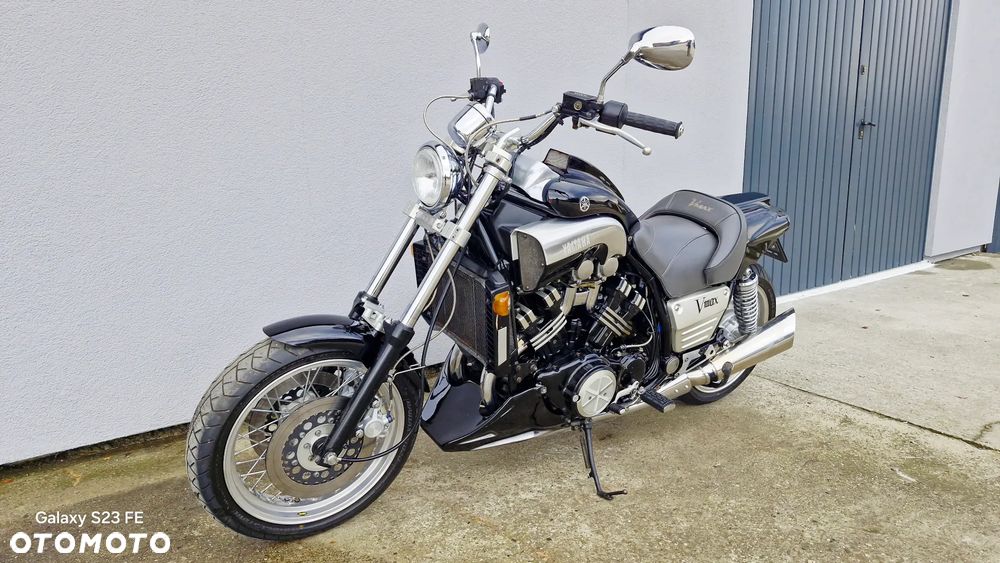 Yamaha V-MAX - 35