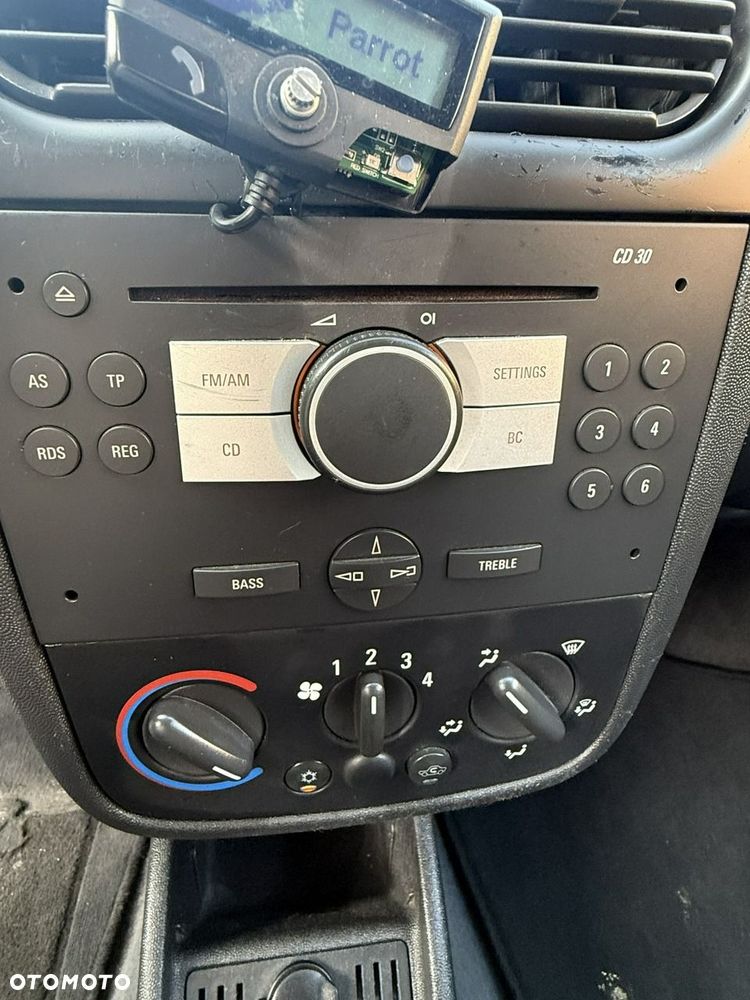 Opel Combo - 8