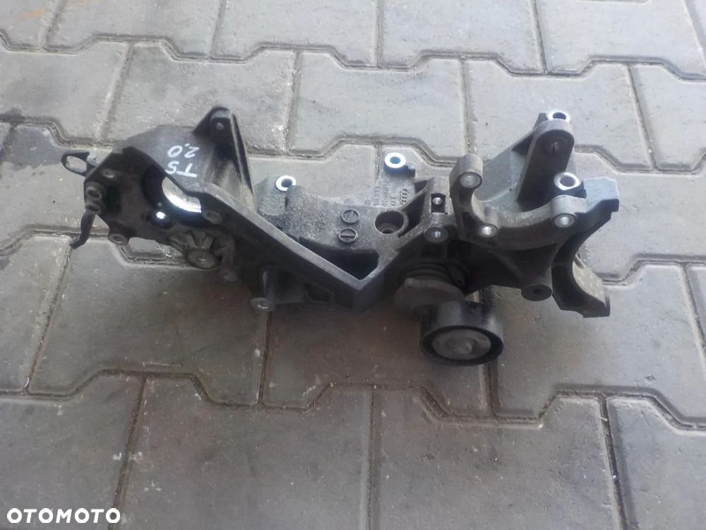 VW T5 2.0 TDI ŁAPA UCHWYT SILNIKA 03L903143J - 2