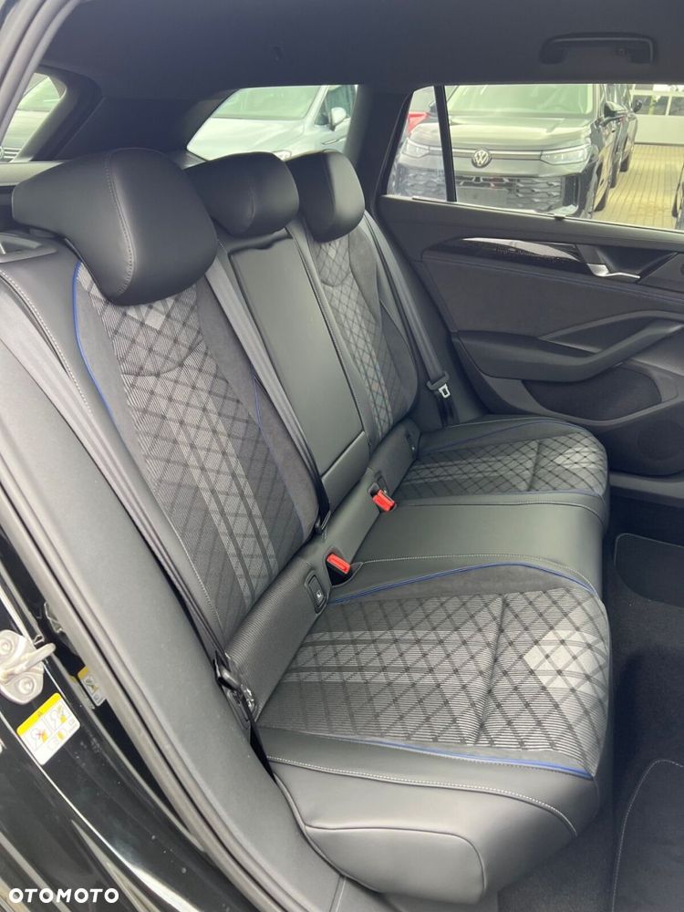 Volkswagen Passat Variant - 8