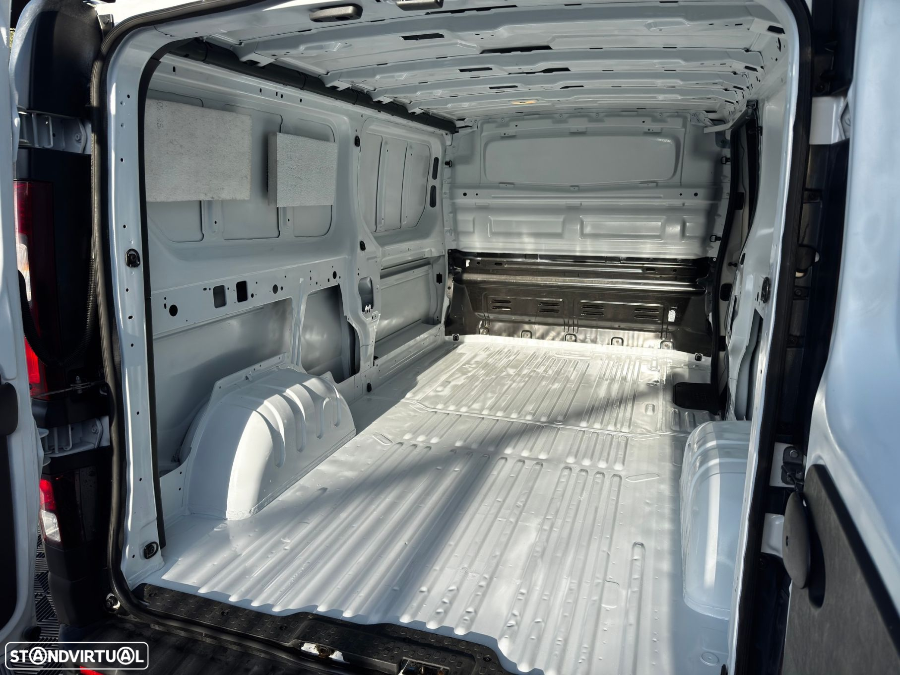 Renault Trafic 2.0 dCi L2H1 1.0T G.Intens SS - 6