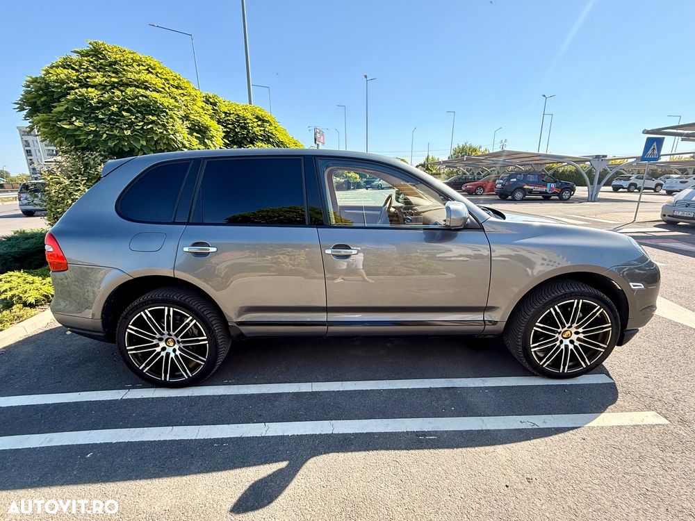Porsche Cayenne - 3