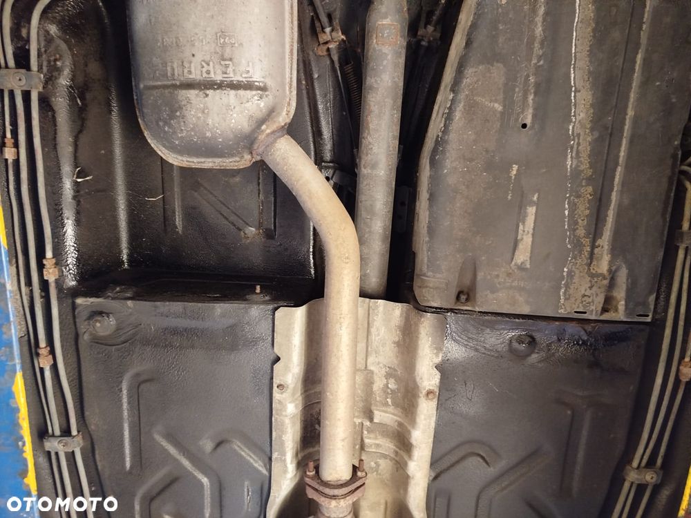 Mercedes-Benz W124 (1984-1993) - 21