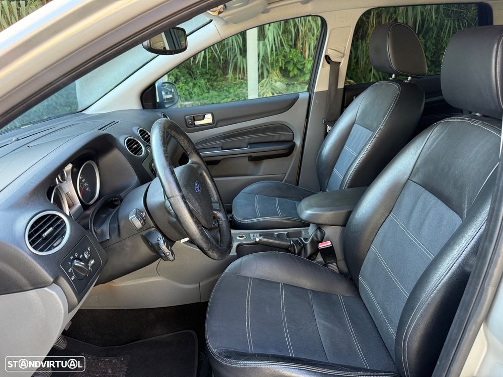 Ford Focus SW 1.6 TDCi Titanium - 9