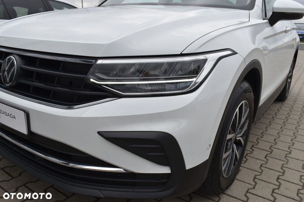 Volkswagen Tiguan 1.5 eTSI Life DSG - 36