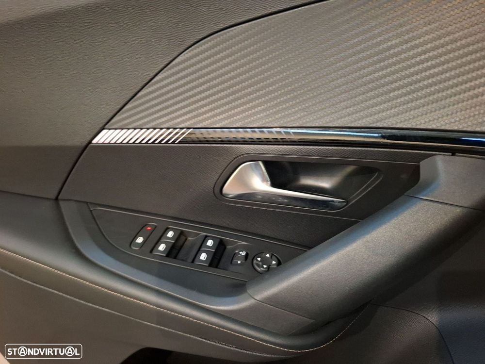 Peugeot e-2008 50 kWh Allure - 23