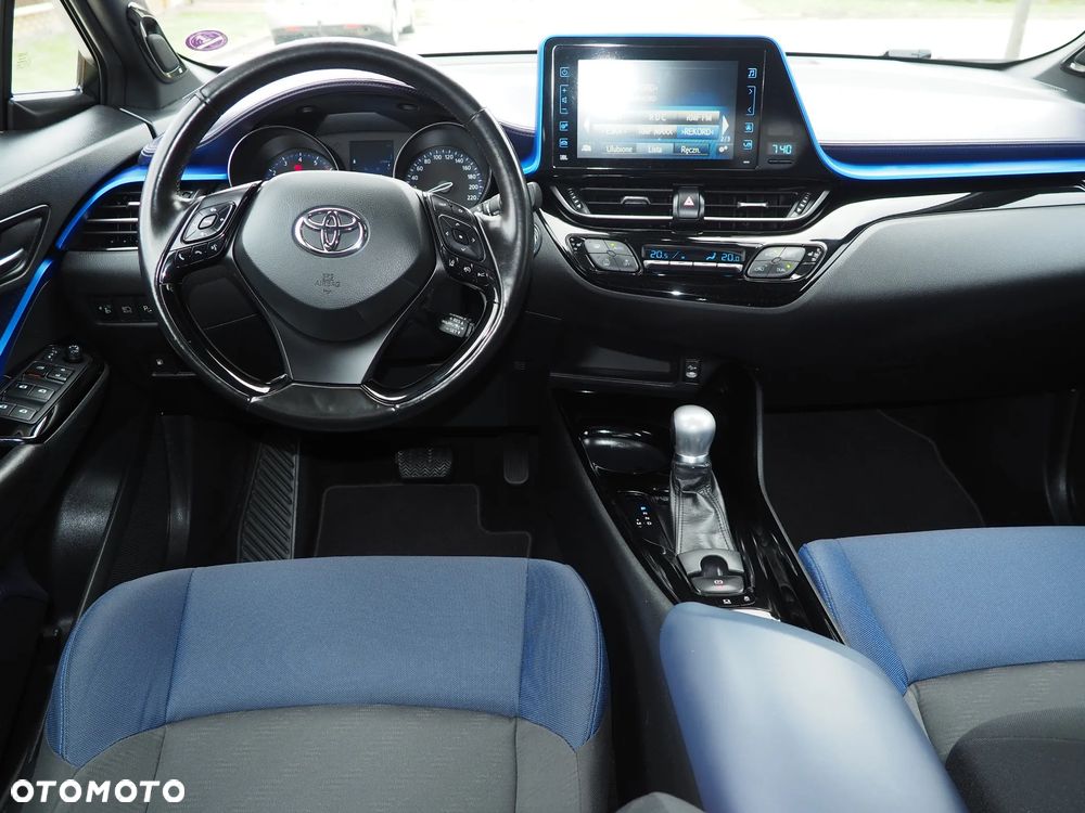 Toyota C-HR 1.2 T Premium CVT 4x4 - 34