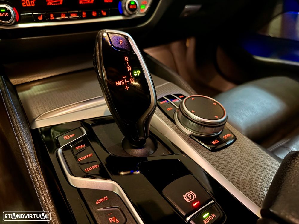 BMW 530 e iPerformance Pack M - 21