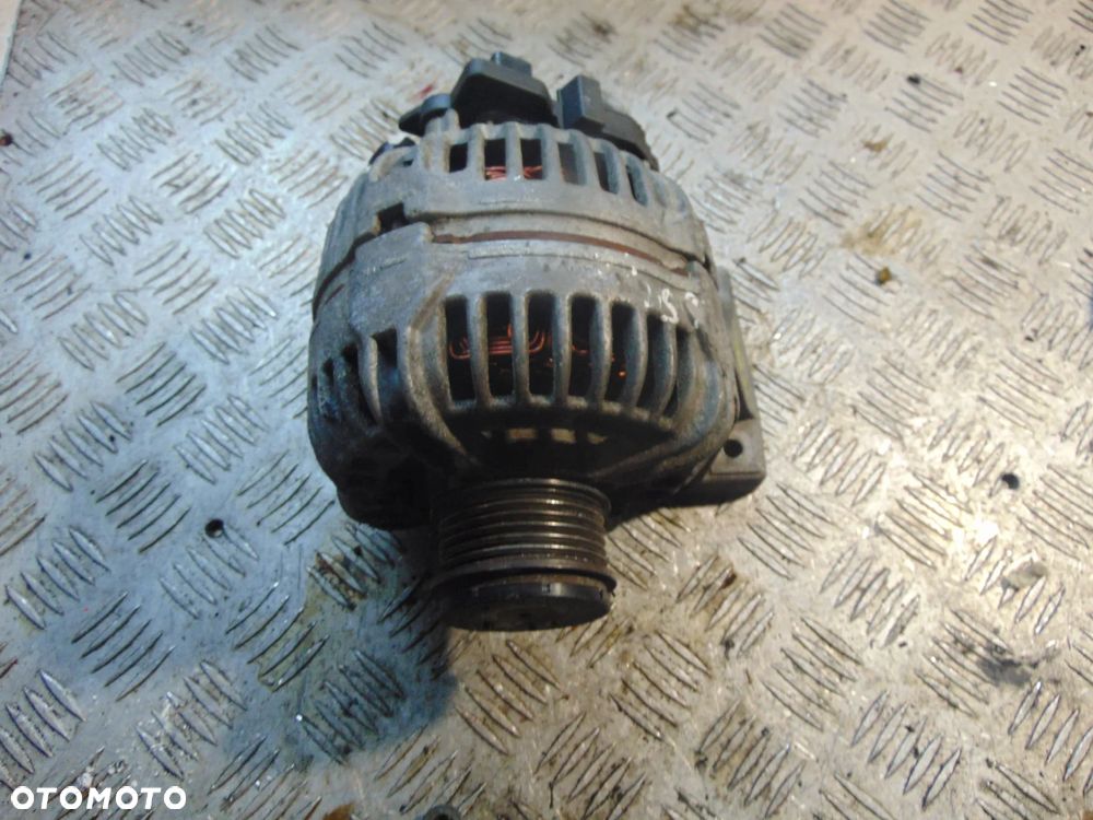 Alternator Volvo XC90 2,4 L 30658085 - 2