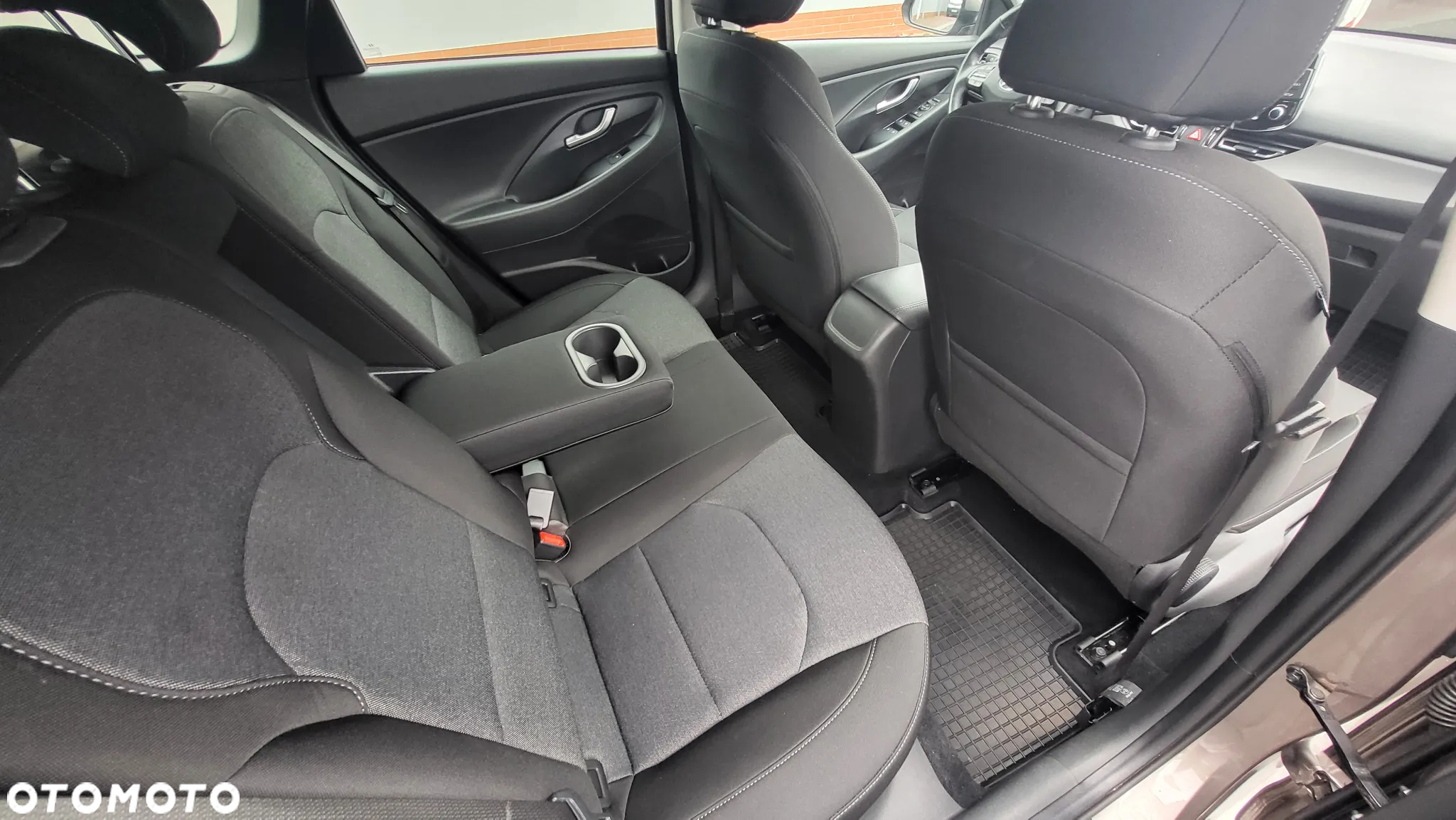 Hyundai i30 Kombi 1.5 T-GDI 48V-Hybrid EDITION 30+ - 13