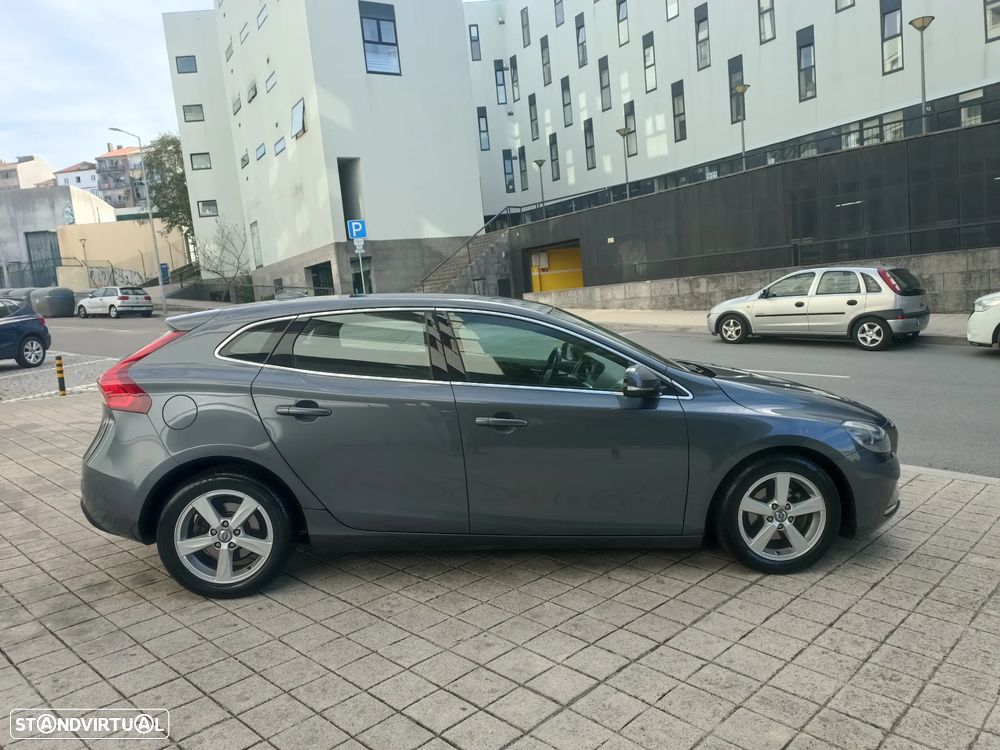 Volvo V40 1.6 D2 Eco Momentum - 6