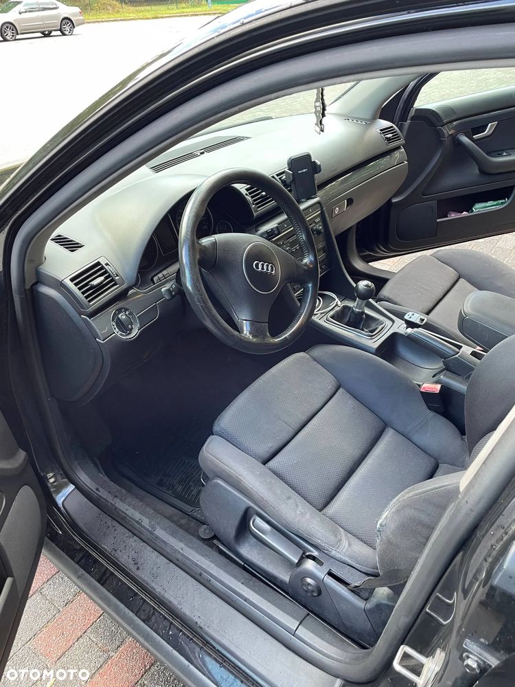 Audi A4 Avant - 16
