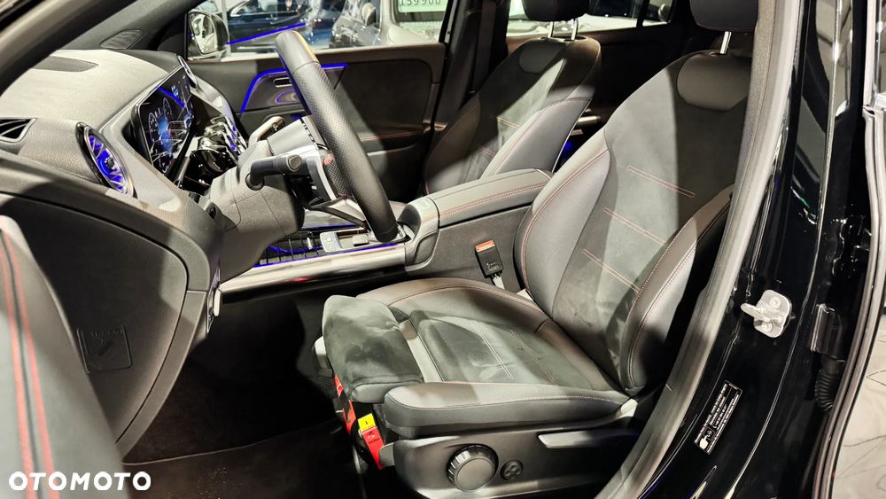 Mercedes-Benz GLA 200 AMG Line - 11