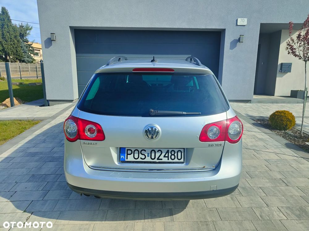 Volkswagen Passat - 9