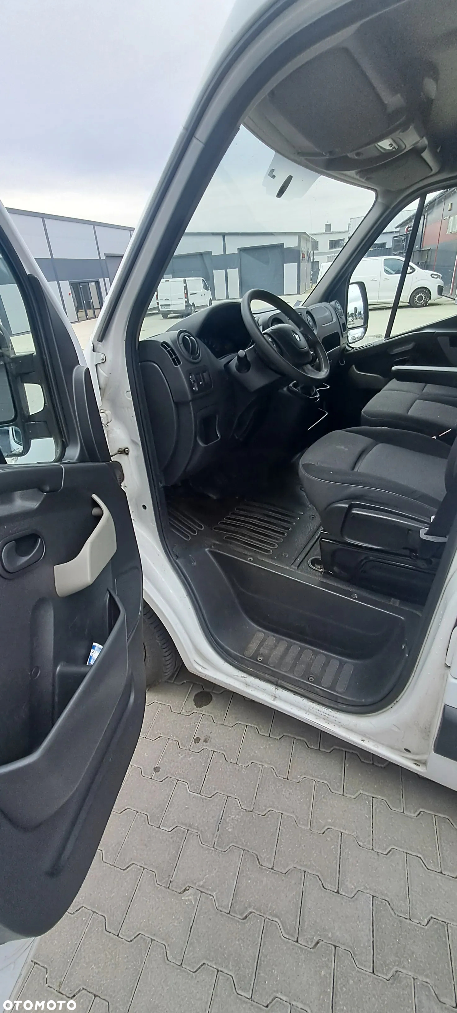 Renault Master - 15