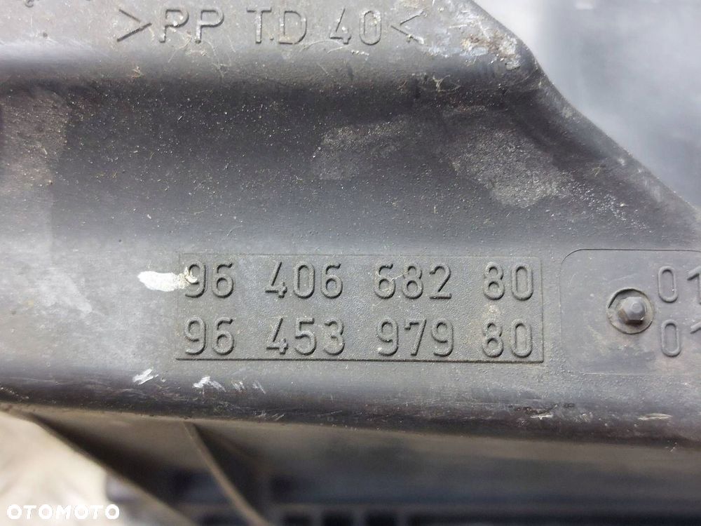 OBUDOWA FILTRA POWIETRZA C3 I 1.1 8V 9640668280 9645397980 9639269180 - 5