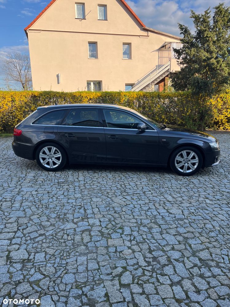 Audi A4 Avant - 8