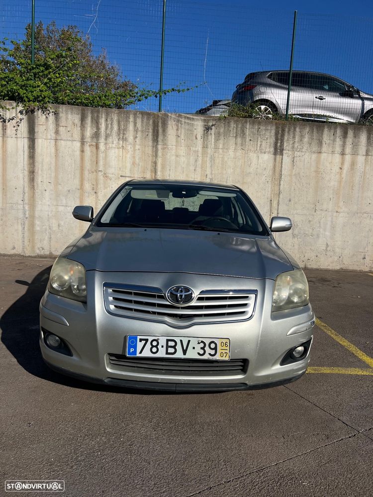 Toyota Avensis SD 2.0 D-4D - 4