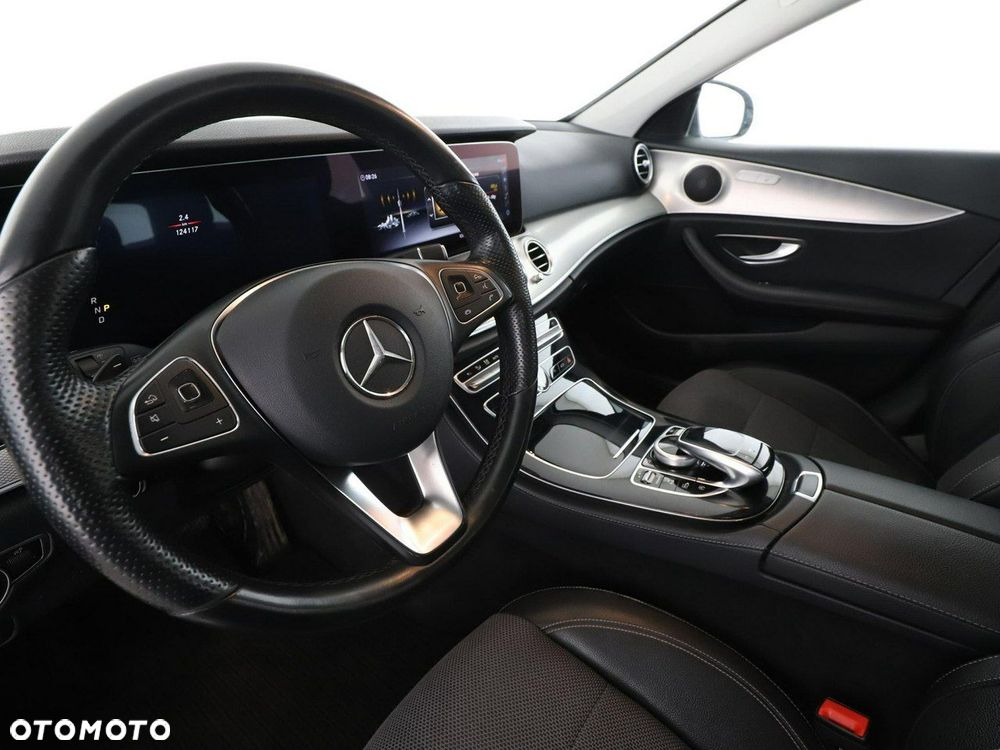 Mercedes-Benz Klasa E 250 9G-TRONIC Avantgarde - 14