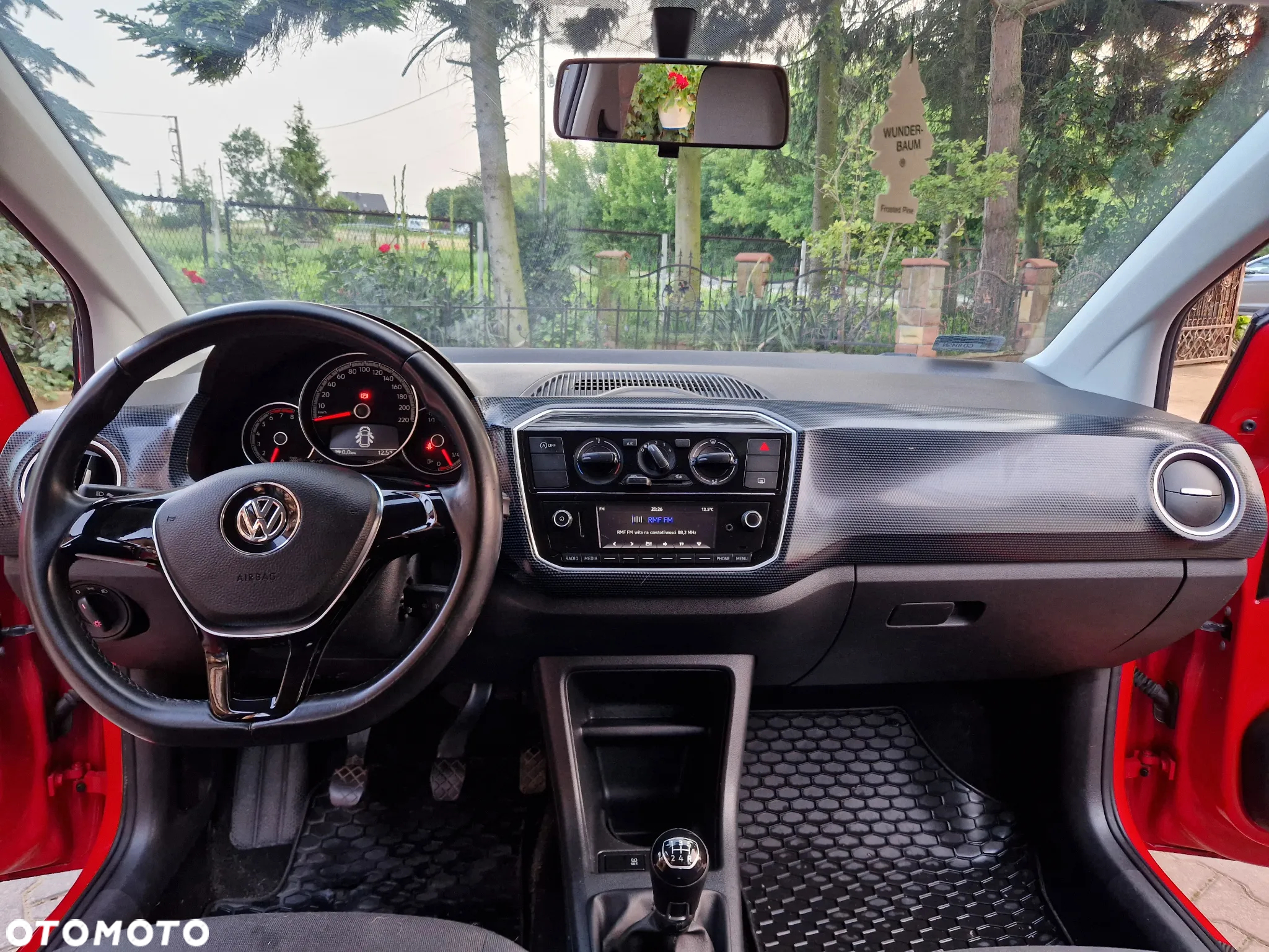Volkswagen up! 1.0 move - 16