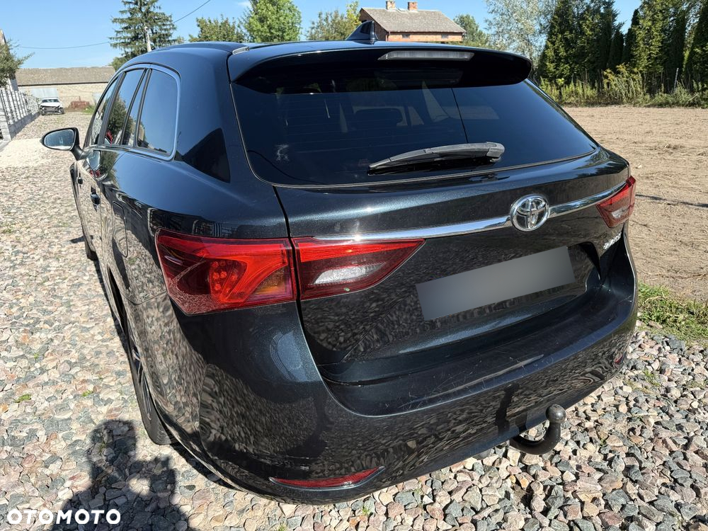 Toyota Avensis Combi 1.8 Multidrive S Edition - 4