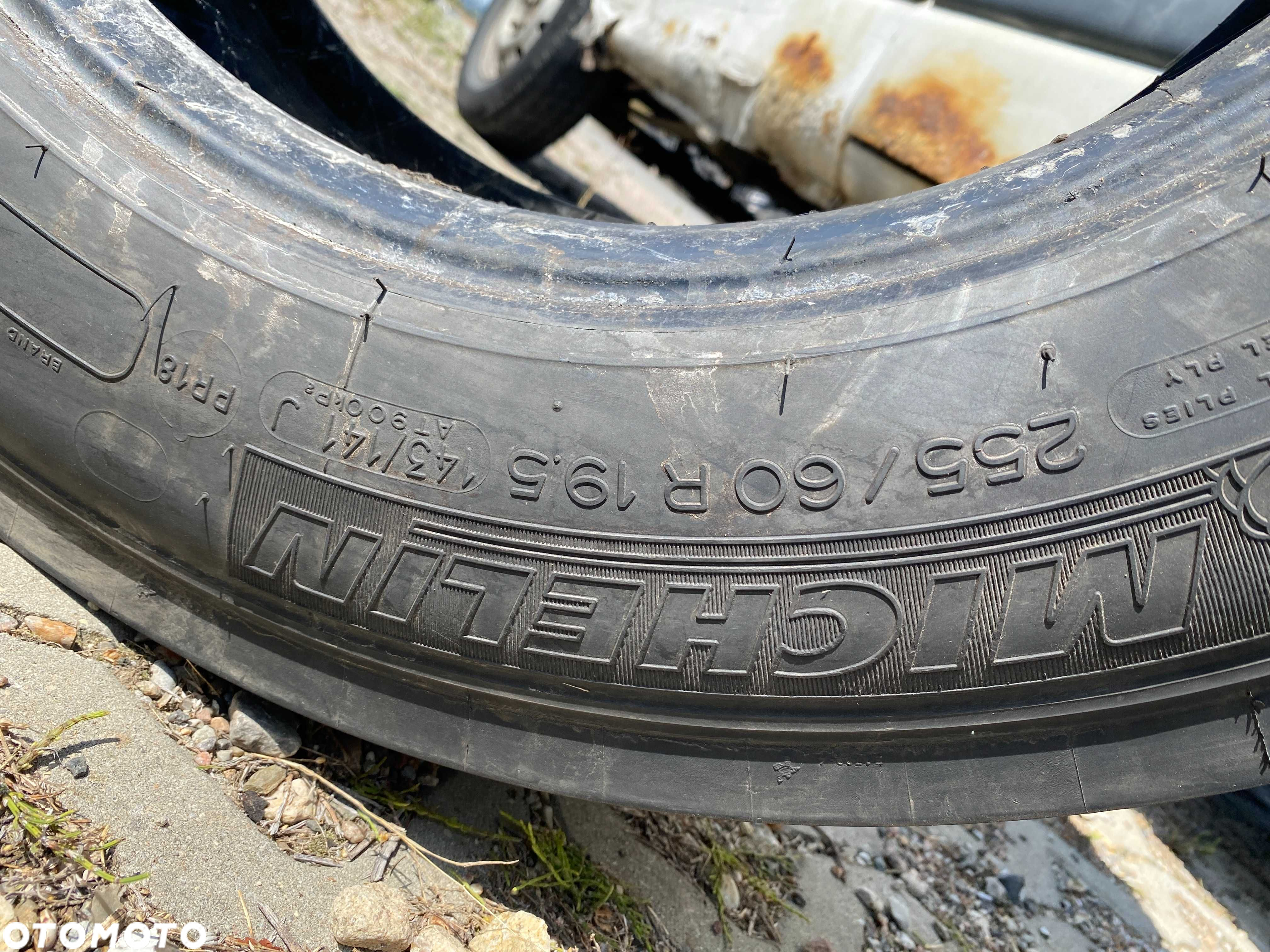 Opona 255/60R19.5 Michelin X-MaxiTrailer XTA+E niskopodwozie - 4