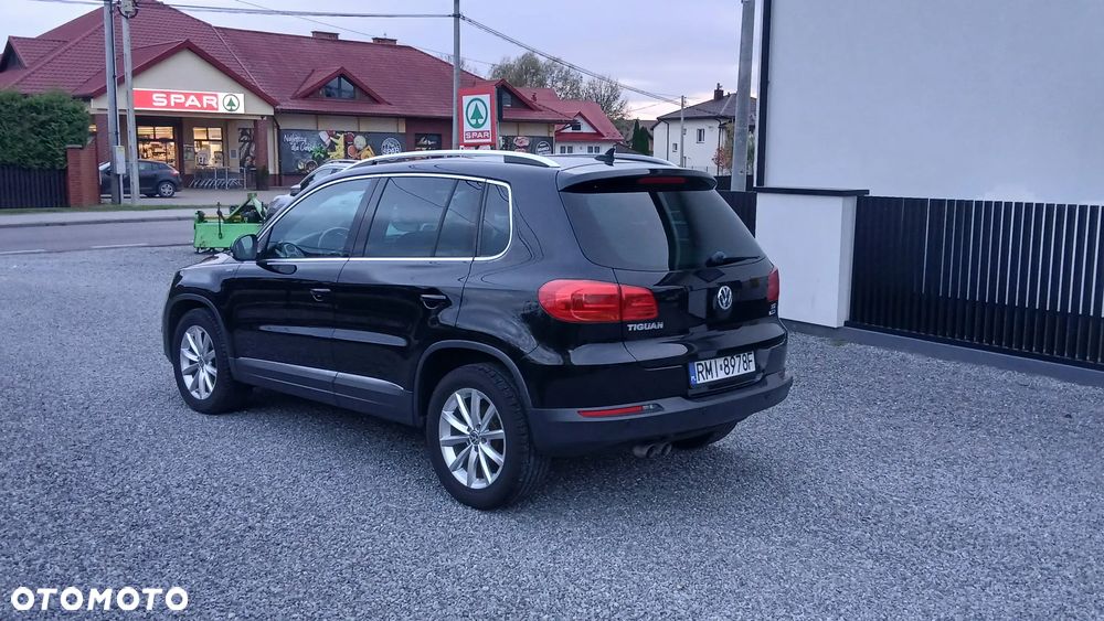 Volkswagen Tiguan 2.0 TDI DPF BlueMotion Technology Lounge Sport & Style - 6