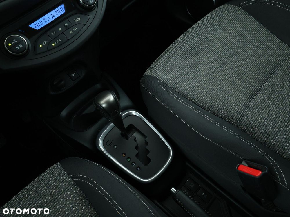 Toyota Yaris - 15