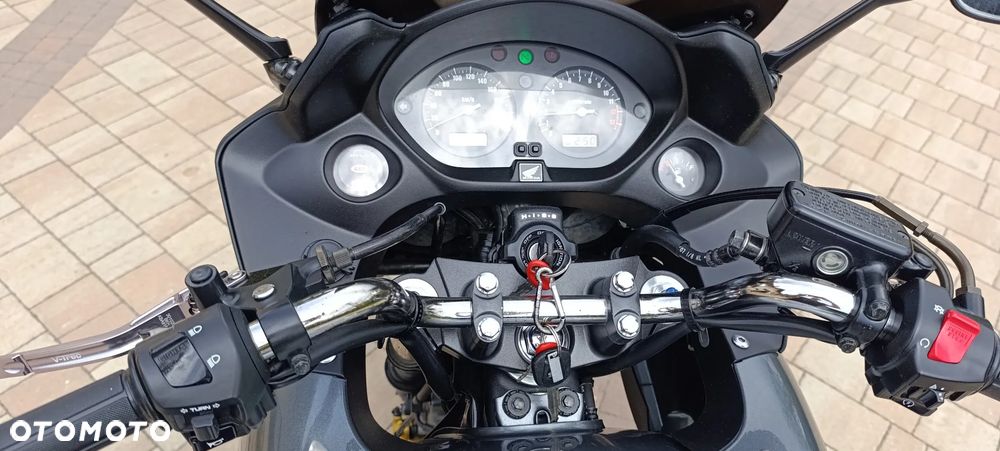 Honda CBF - 13