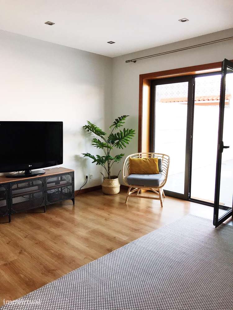 T2 com 2 casas de banho em São Bernardo - Grande imagem: 2/18