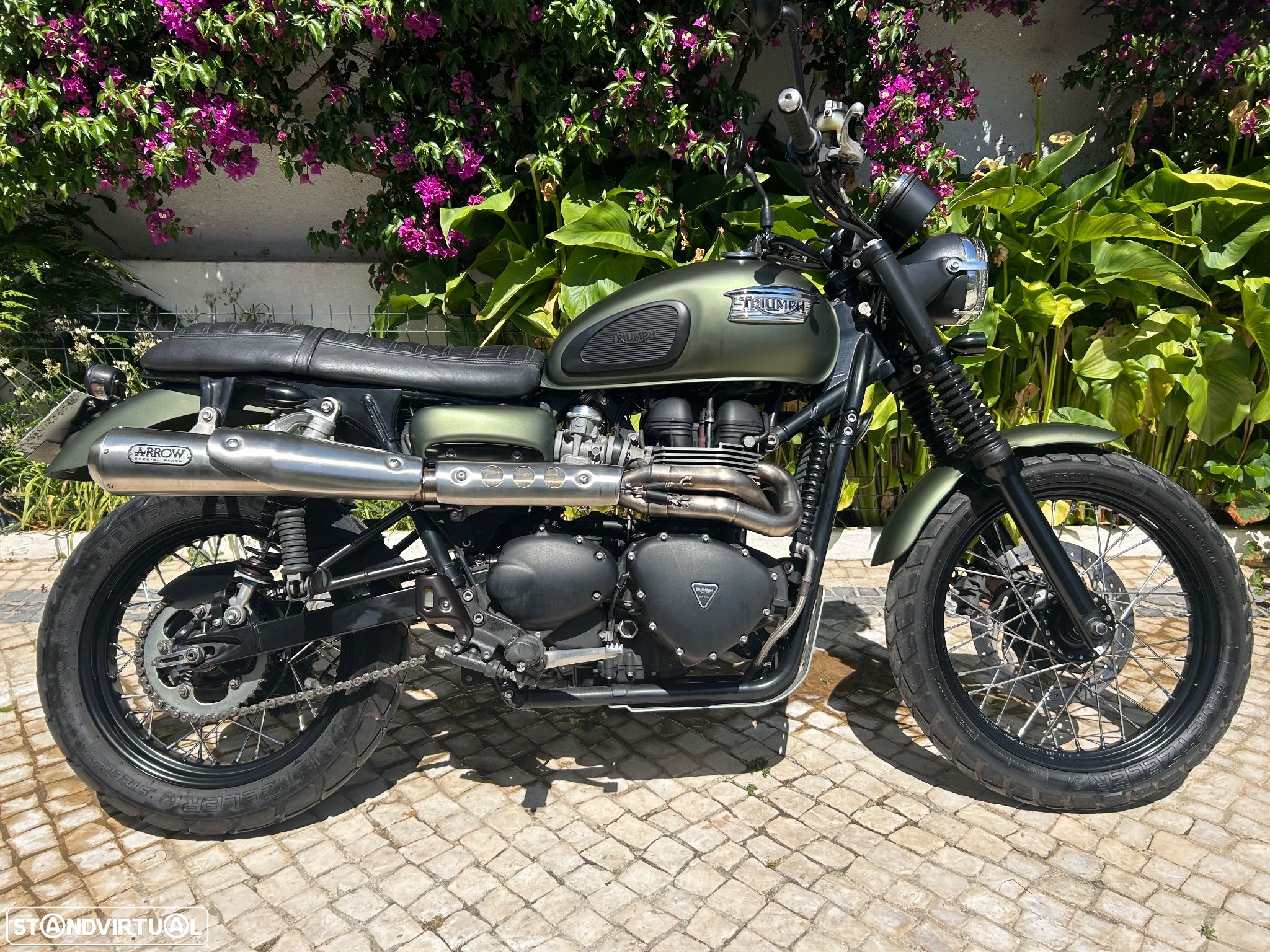 Triumph Scrambler - 1