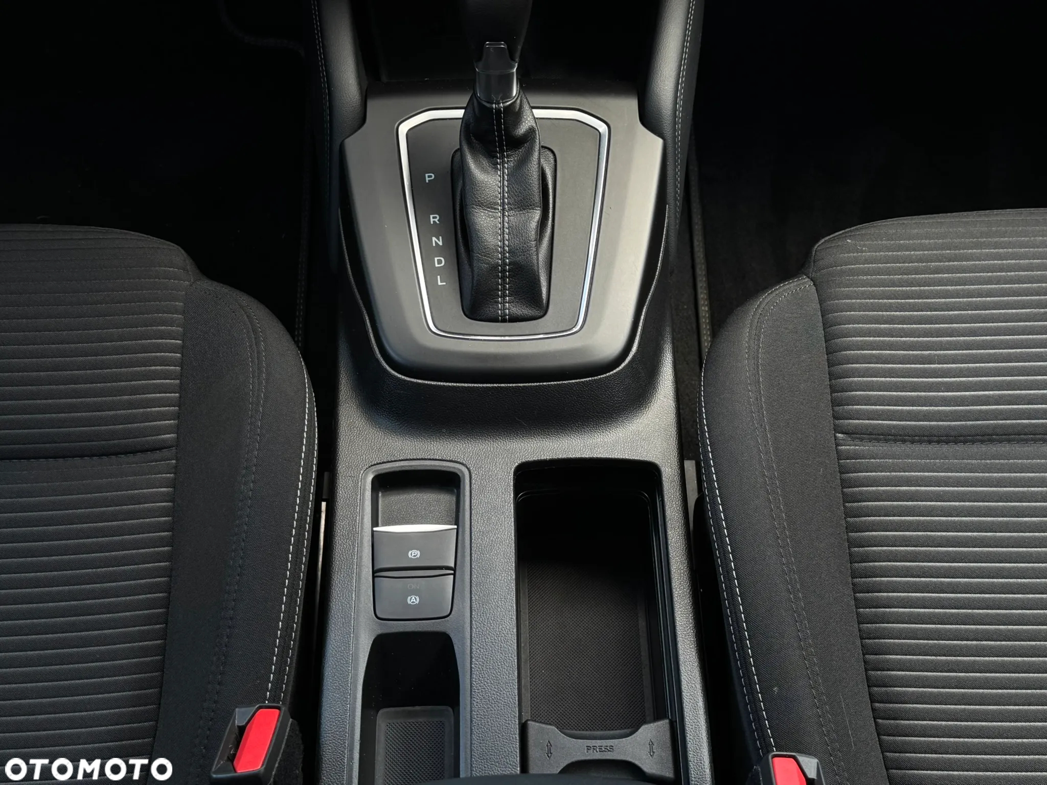 Ford Focus - 28