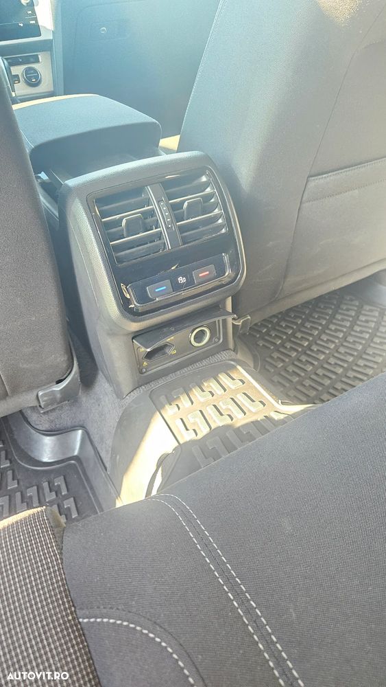 Volkswagen Passat 2.0 TDI DSG Comfortline - 7