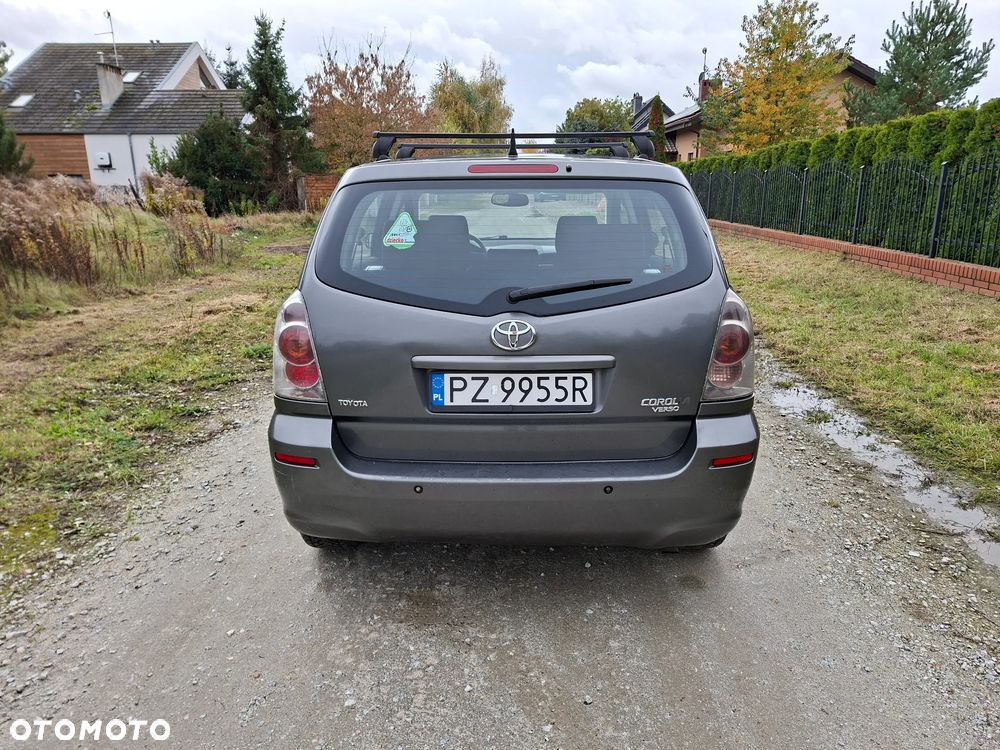 Toyota Corolla Verso 2.0 D-4D Luna - 5