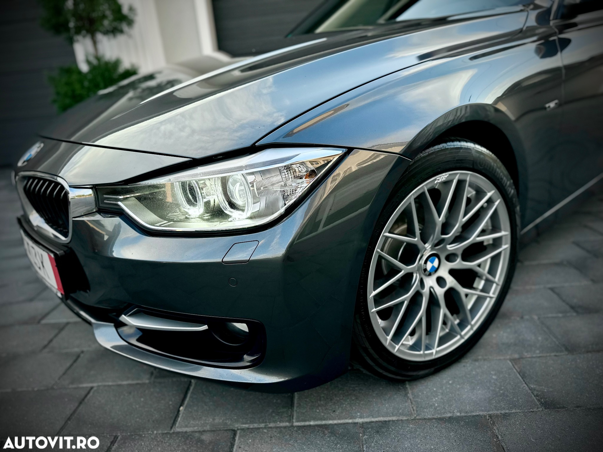BMW Seria 3 320d Sport Line - 39